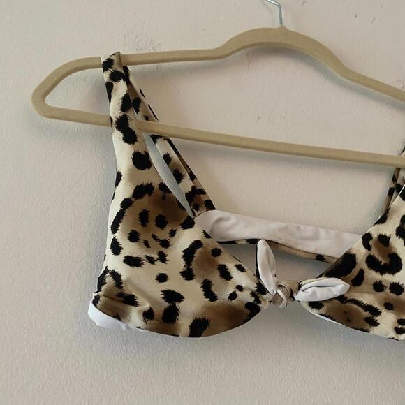 VITAMIN A leopard print front tie bikini top - Picture 4 of 7